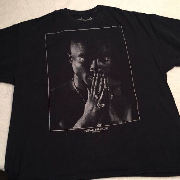 TUPAK SHAKUR 1971 - 1996 - Picture 1 of 3